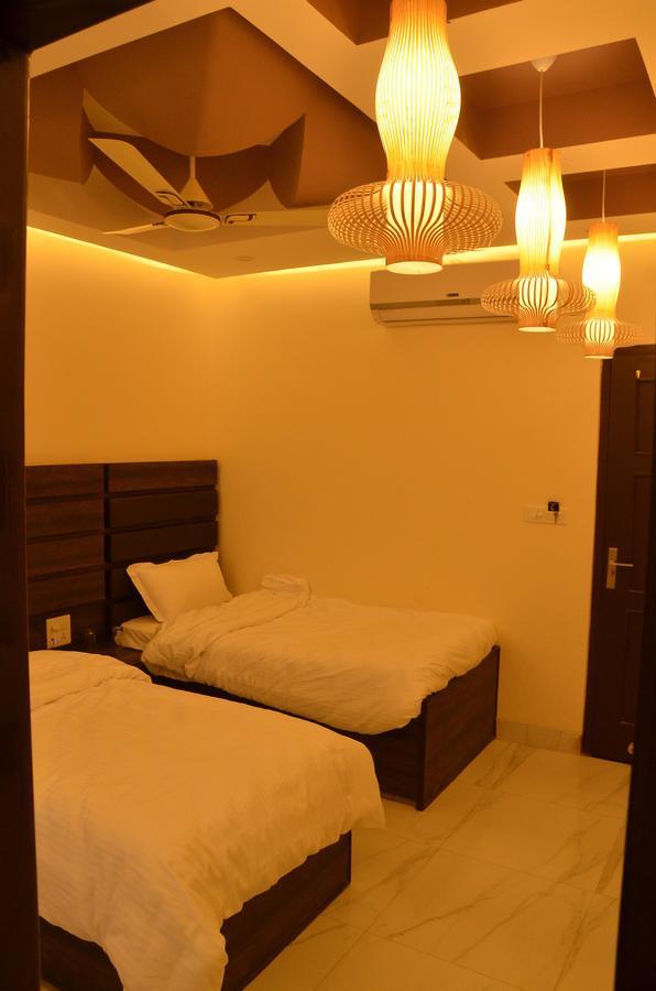 Hotel Bellevue inn Gangānagar Buitenkant foto