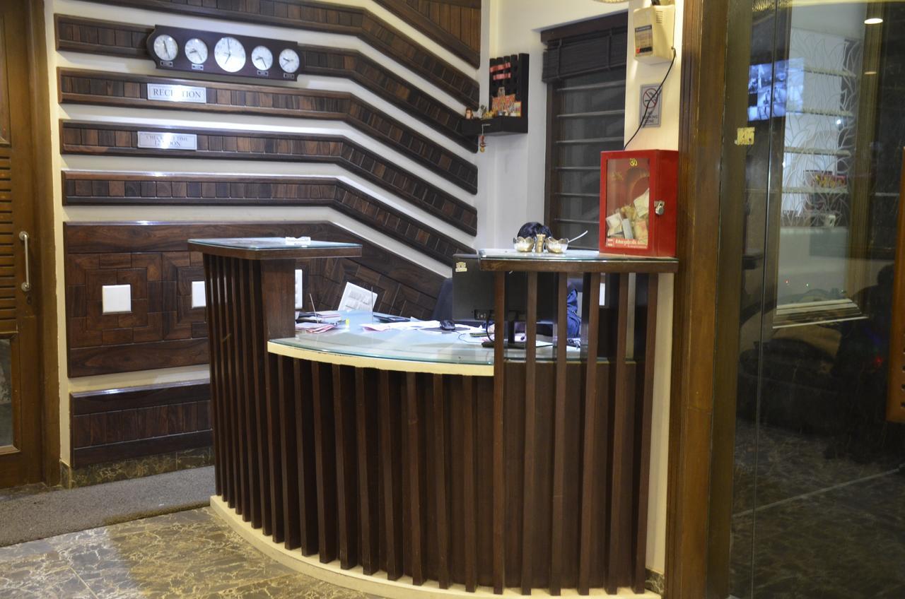 Hotel Bellevue inn Gangānagar Buitenkant foto